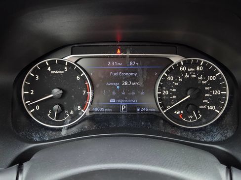 Used 2024 Nissan Altima 2.5 SV FWD image 26