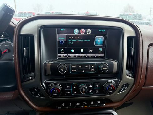 Used 2015 Chevrolet Silverado 3500 High Country w/ Duramax Plus Package image 10