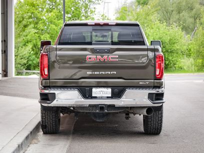 Used 2022 GMC Sierra 2500 SLT w/ SLT Preferred Package