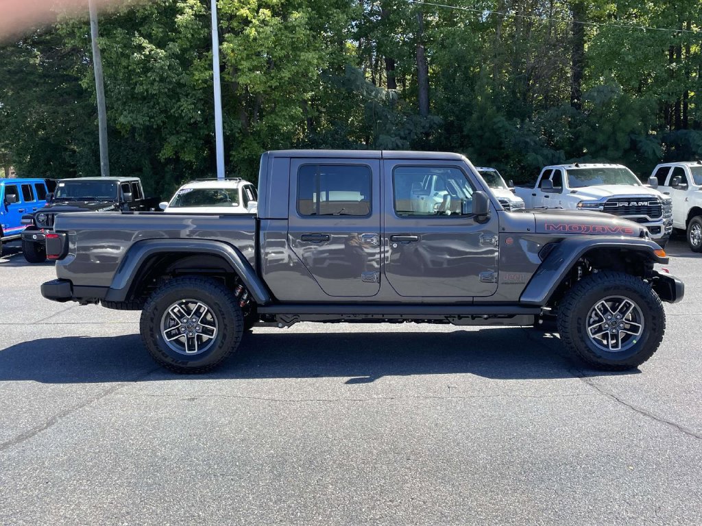 New 2027 Jeep Gladiator Mojave AWD/4WD image 9