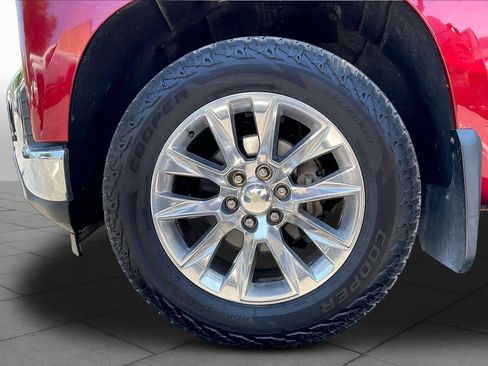 Used 2019 Chevrolet Silverado 1500 LTZ w/ LTZ Premium Package AWD/4WD image 10