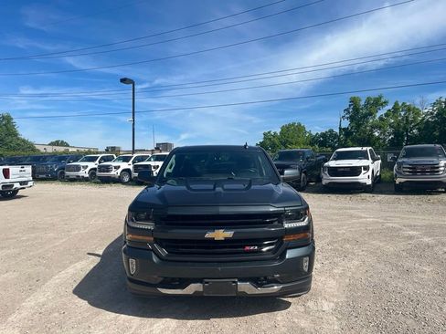 Used 2017 Chevrolet Silverado 1500 LT w/ All Star Edition AWD/4WD image 4