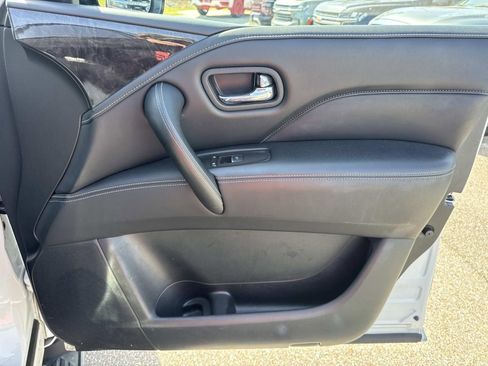 Used 2024 INFINITI QX80 Luxe image 16