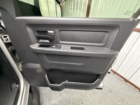 Used 2012 RAM 2500 ST w/ Chrome Appearance Group AWD/4WD image 12