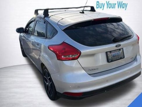 Used 2018 Ford Focus SEL FWD image 4
