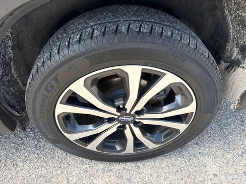Used 2019 Subaru Forester Limited w/ Popular Package #3 AWD/4WD image 7