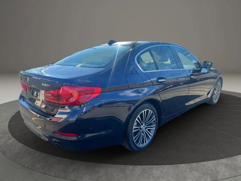Used 2017 BMW 530i 530i Sedan 4D w/ Premium Package image 5