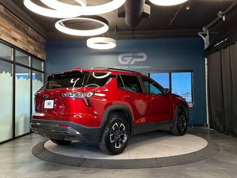 Used 2025 Chevrolet Equinox ACTIV w/ Safety and Technology Package AWD/4WD image 3