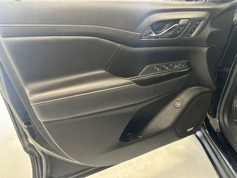 Used 2022 GMC Acadia AT4 w/ Technology Package image 35