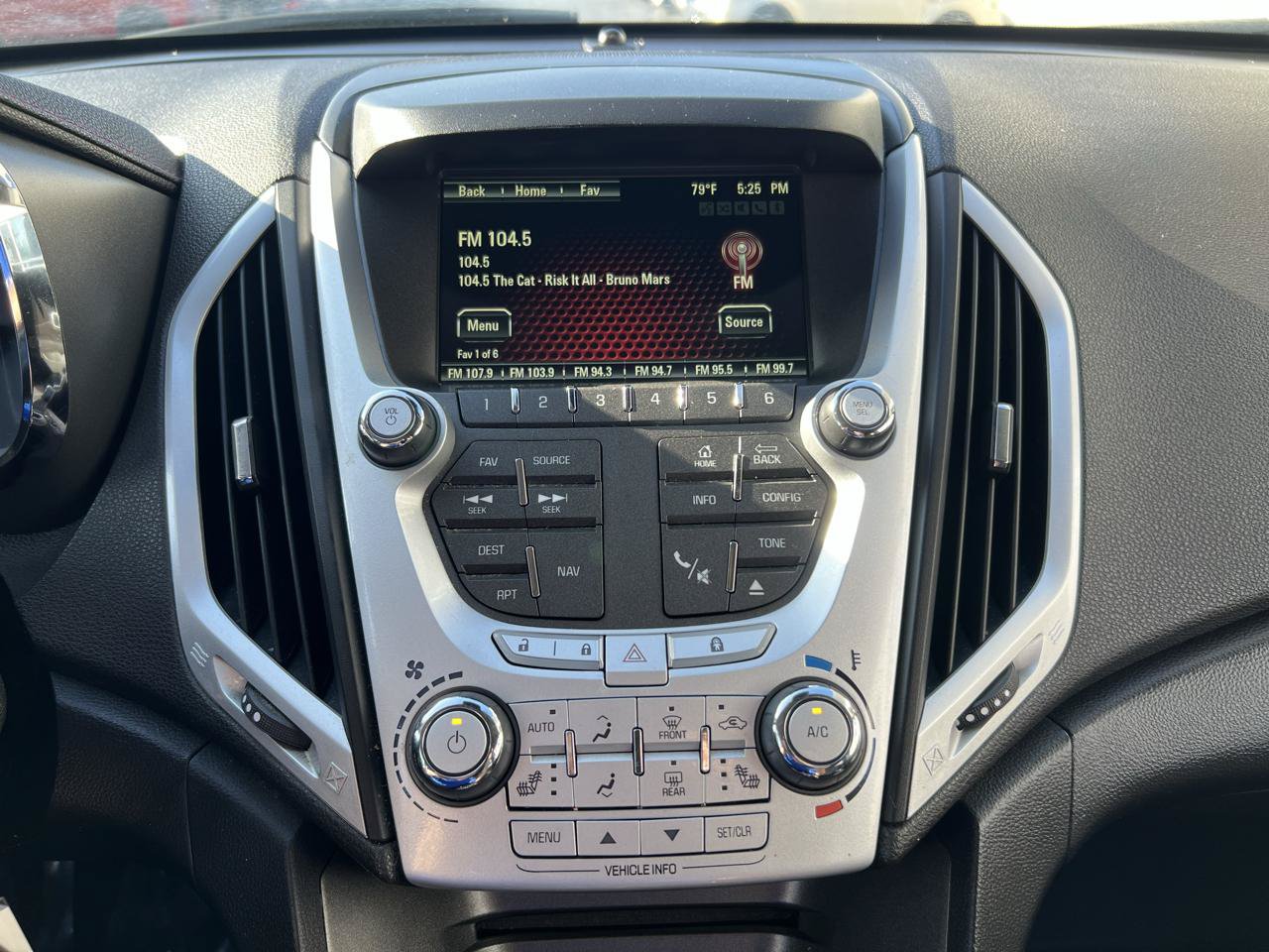 Used 2014 GMC Terrain SLT w/ Chrome Appearance Package AWD/4WD image 19