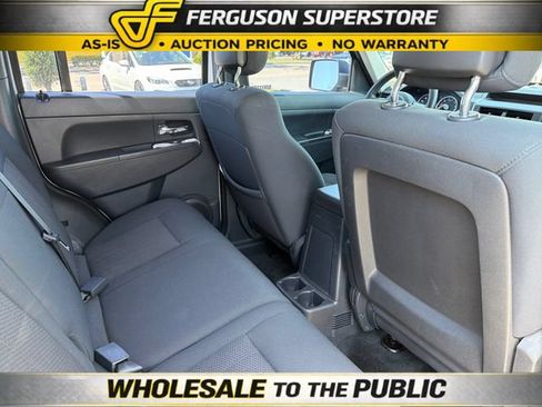 Used 2011 Jeep Liberty Sport RWD image 27