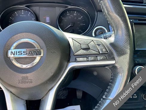 Used 2018 Nissan Rogue SV w/ Premium Package AWD/4WD image 14