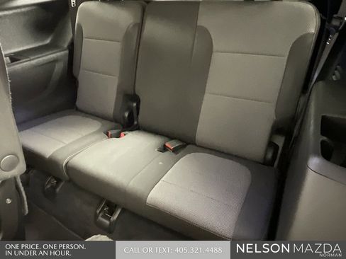 Used 2020 Chevrolet Traverse LT image 26