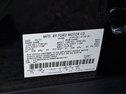 Certified 2021 Ford Explorer Platinum w/ Equipment Group 601A AWD/4WD image 28