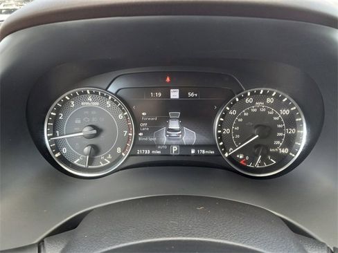 Used 2024 Nissan Armada Platinum w/ Captain's Chairs Package image 19