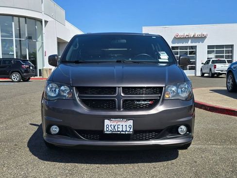 Used 2019 Dodge Grand Caravan GT FWD image 2