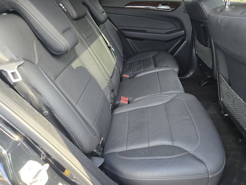 Used 2017 Mercedes-Benz GLE 400 4MATIC image 30