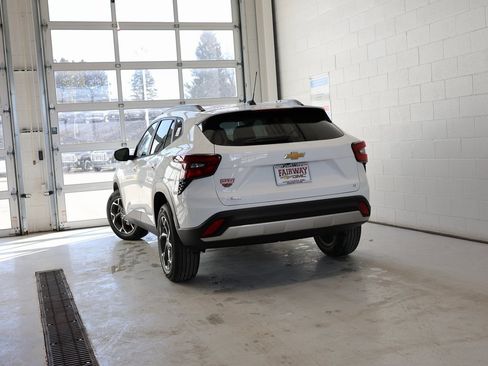 New 2026 Chevrolet Trax LT w/ LT Convenience Package image 32