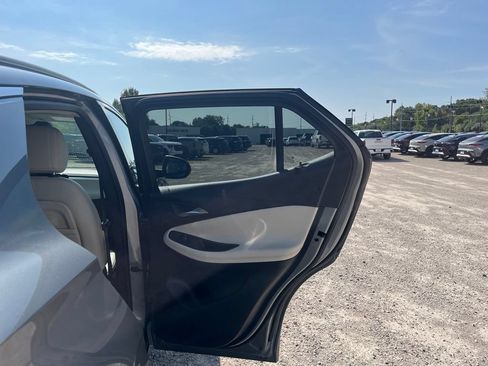 Used 2024 Buick Encore GX Avenir w/ Avenir Convenience Package AWD/4WD image 31