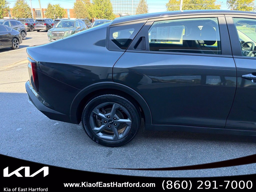 Used 2025 Kia K4 FWD image 6