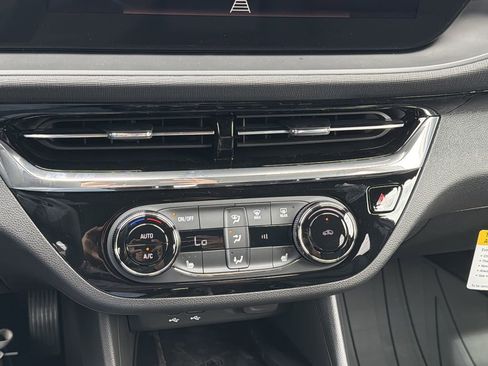 New 2026 Buick Envista Sport Touring w/ Convenience I Package FWD image 6