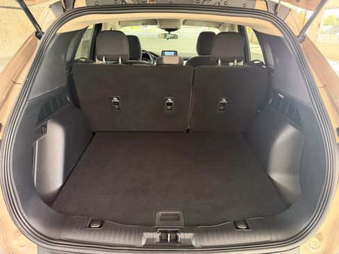Used 2020 Ford Escape SE FWD image 22