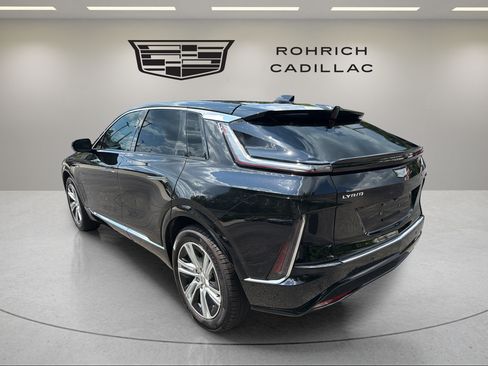 Certified 2024 Cadillac Lyriq Tech AWD/4WD image 12