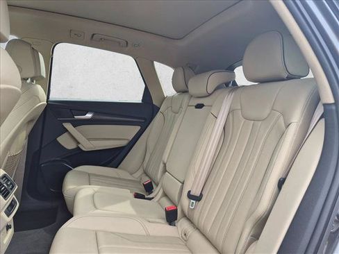 Used 2024 Audi Q5 2.0T Premium AWD/4WD image 19