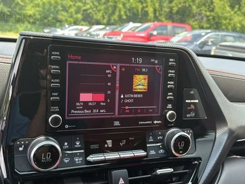 Used 2021 Toyota Highlander XSE AWD/4WD image 15