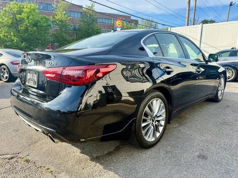 Used 2018 INFINITI Q50 Luxe w/ Essential Package (2.0T Luxe) AWD/4WD image 5