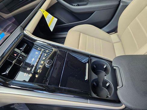 New 2026 Porsche Panamera 4 image 23