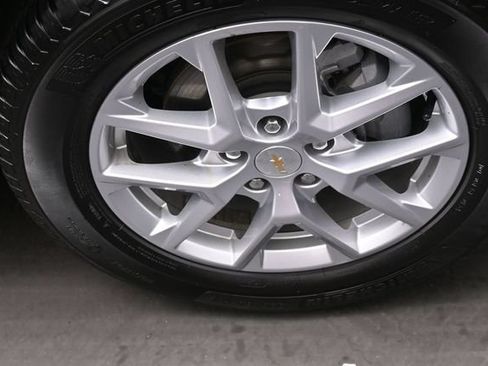Used 2023 Chevrolet Equinox LT FWD image 31