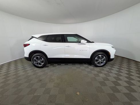 Used 2023 Chevrolet Blazer LT w/ LPO, Floor Liner Package FWD image 3