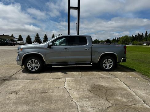 Used 2023 Chevrolet Silverado 1500 LTZ w/ LTZ Convenience Package II image 4