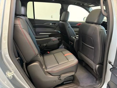 Used 2026 Chevrolet Traverse RS w/ LPO, Floor Liner Package AWD/4WD image 45