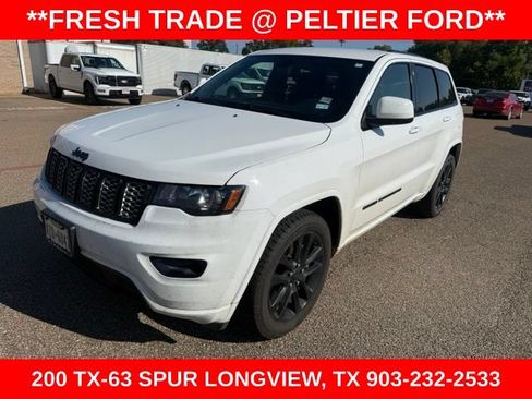 Used 2022 Jeep Grand Cherokee Laredo X RWD image 3
