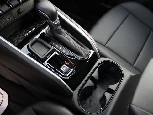 Used 2023 Chevrolet Colorado LT w/ LT Convenience Package III RWD image 17