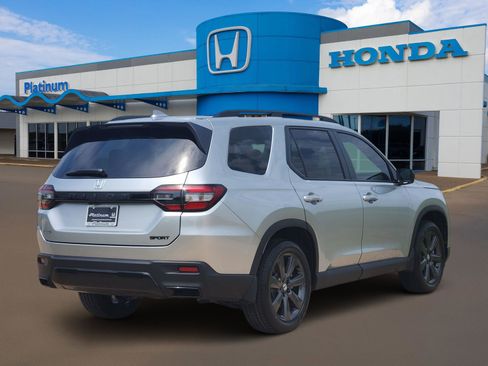 New 2026 Honda Pilot Sport image 4