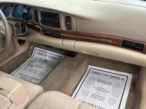 Used 2005 Buick Le Sabre Custom image 21