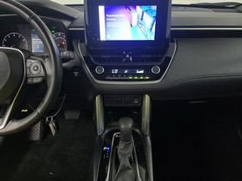 Used 2024 Toyota Corolla Cross AWD Hybrid image 10
