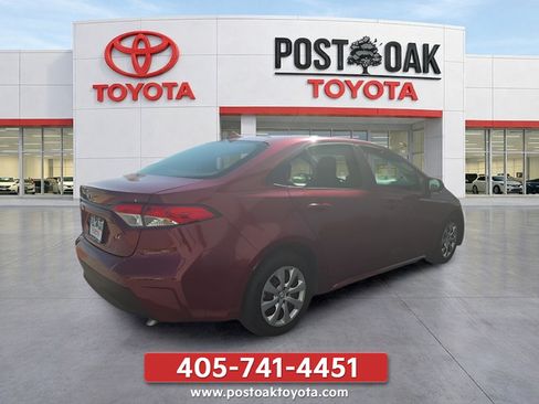 Used 2025 Toyota Corolla LE FWD image 7