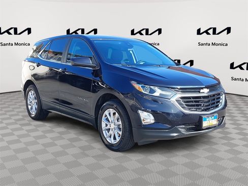 Used 2021 Chevrolet Equinox LT image 3