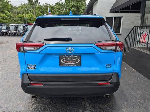 Used 2019 Toyota RAV4 XLE Premium w/ Cold Weather Package AWD/4WD image 4