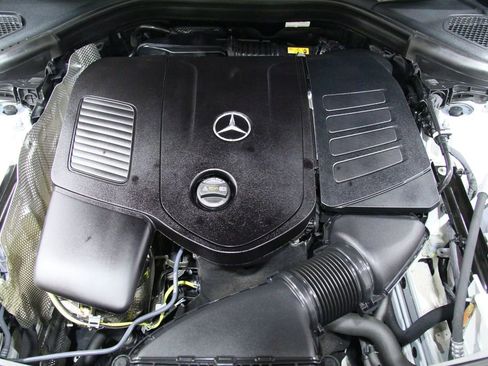 Certified 2026 Mercedes-Benz GLC 300 4MATIC image 31