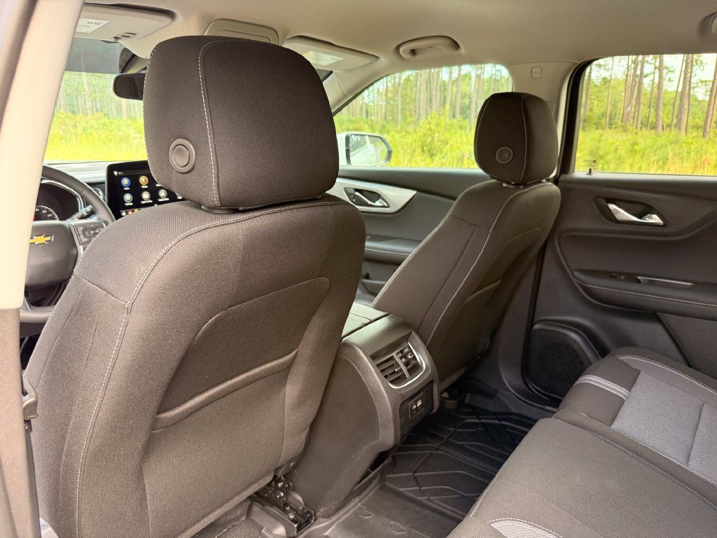 New 2026 Chevrolet Blazer LT w/ Convenience Package FWD image 26