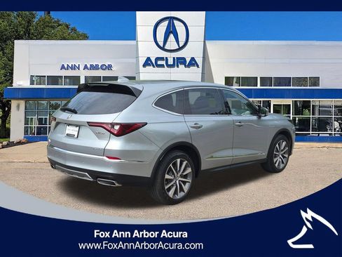 Certified 2025 Acura MDX SH-AWD w/ Technology Package image 5