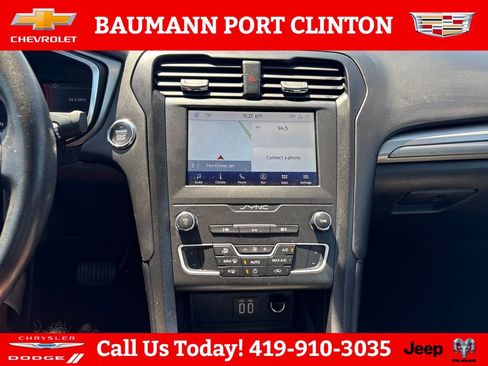 Used 2020 Ford Fusion SE w/ Equipment Group 151A FWD image 18