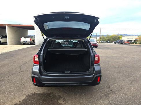 Used 2018 Subaru Outback 2.5i Limited image 13