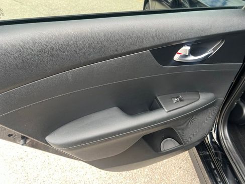 Certified 2023 Kia Forte GT-Line w/ GT-Line Premium Package FWD image 12