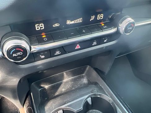 Used 2022 MAZDA CX-30 AWD 2.5 S w/ Premium Package image 28